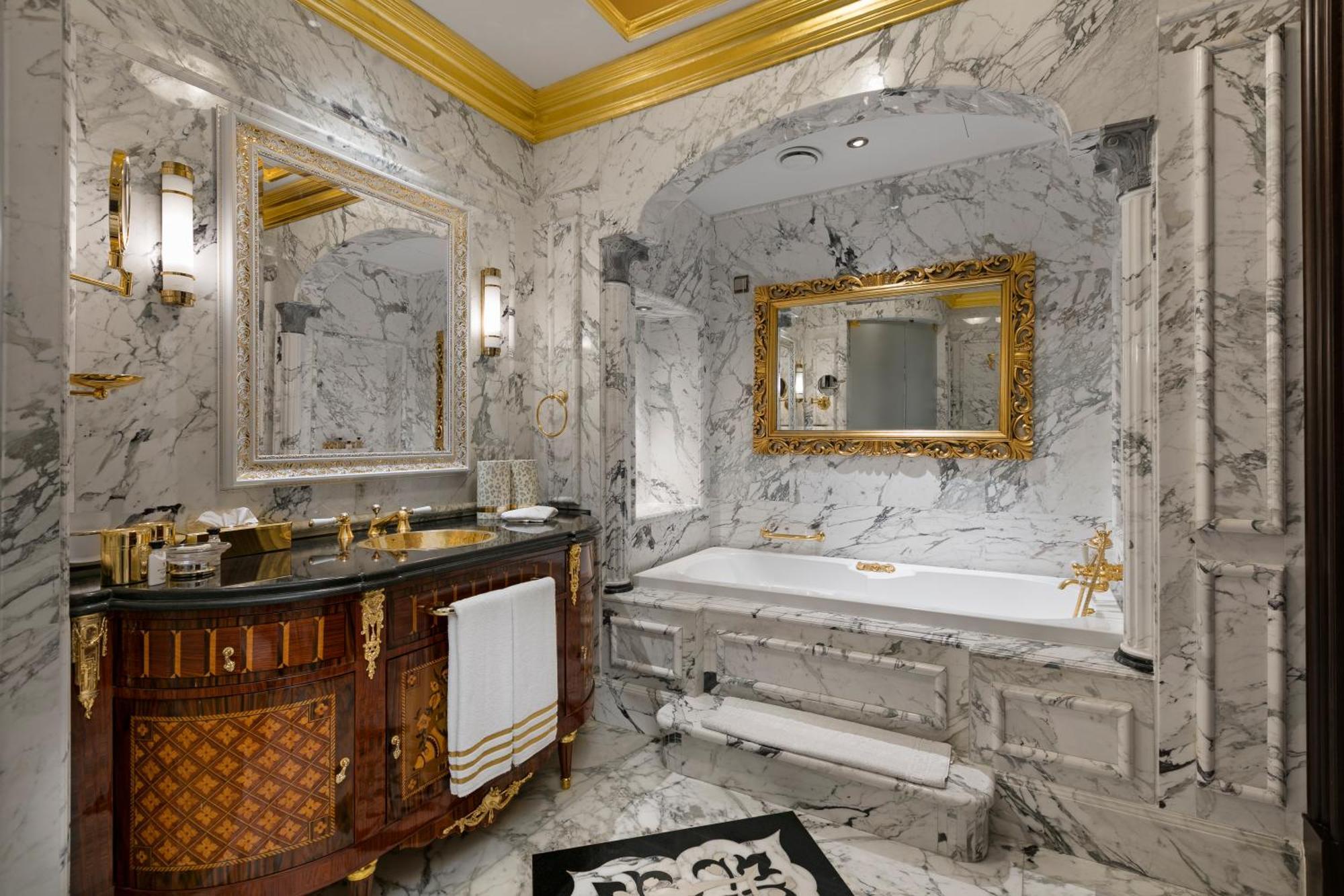 King Suite